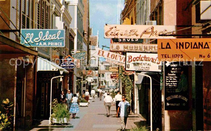Curacao Niederlaendische Antillen Heerenstraat main shopping street for tourists