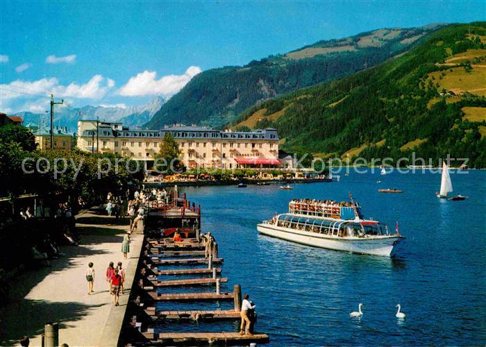 Zell See Seepromenade mit Grandhotel Ausflugsdampfer Steinernes Meer