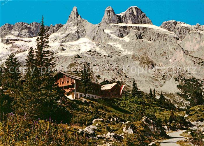 Tschagguns Vorarlberg Lindauer Hütte mit Drei Türmen Alpenpar