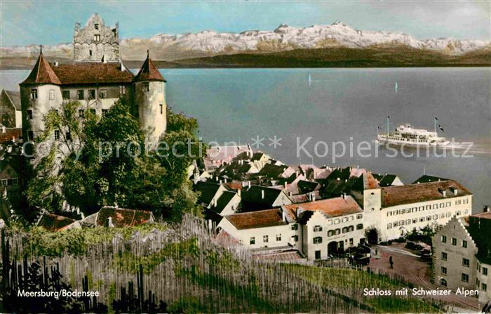 Meersburg Bodensee Schloss mit Schweizer Alpen