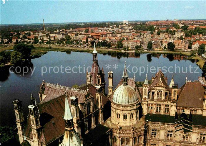 Schwerin Mecklenburg Blick vom Schlossturm auf Stadt und Burgsee