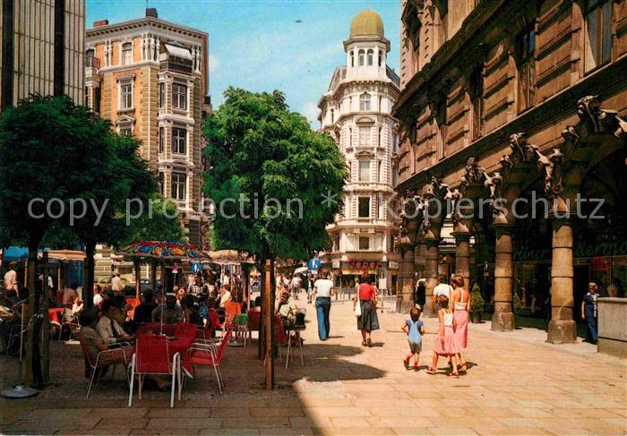 HAMBURG  CITY Fussgaengerzone Colonaden