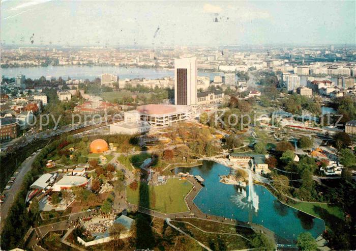 HAMBURG  CITY Fliegeraufnahme Blick vom Fernsehturm auf Planten und Bloomen Alst