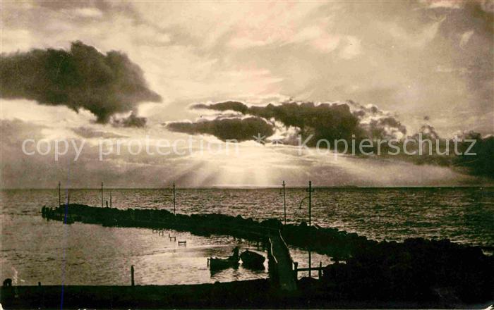 Lohme Ruegen Sonnenuntergang am Meer