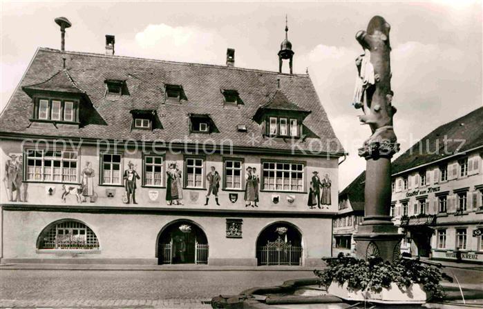 Haslach Kinzigtal Rathaus Fassadenmalerei Brunnen