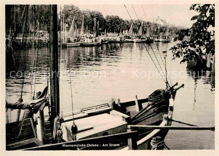 Warnemuende Ostseebad Am Strom Fischerboote