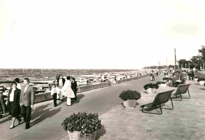 Kuehlungsborn Ostseebad Strandpromenade