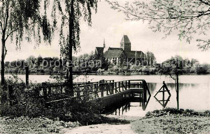 Ratzeburg Schleswig-Holstein Blick auf den Dom Naturpark Lauenburgische Seen