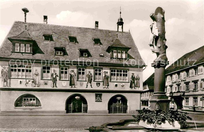 Haslach Kinzigtal Rathaus Fassadenmalerei Brunnen