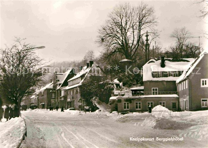 Berggiesshuebel Hauptstrasse Kneippkurort im Winter