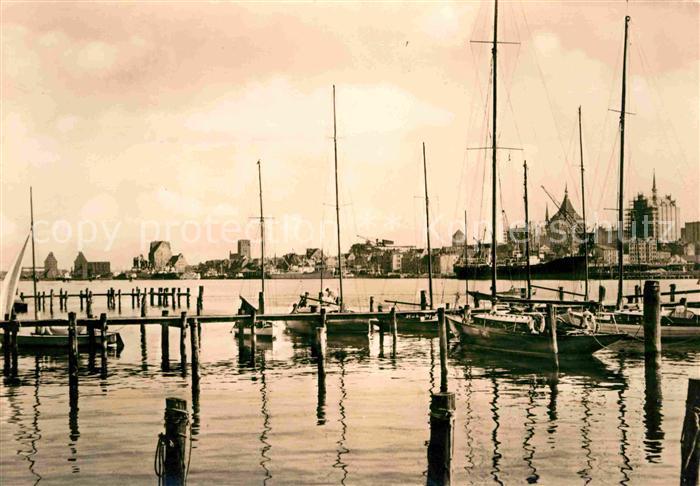 ROSTOCK  CITY Partie an der Warnow