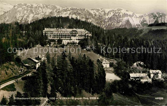 Semmering Niederoesterreich Kurhaus gegen Rax
