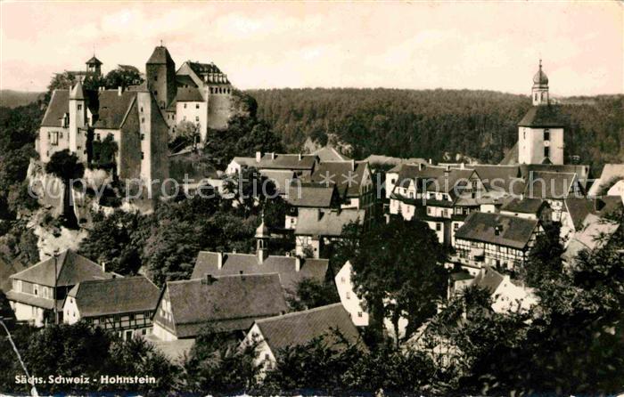 Hohnstein Saechsische Schweiz Blick zur Burg