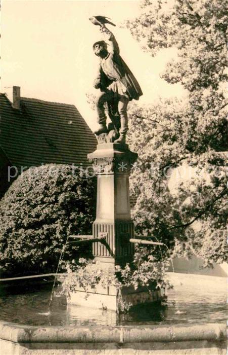 Lauenstein Erzgebirge Brunnen mit Mann und Vogel