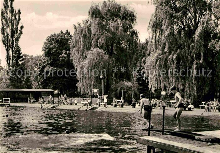 Aschersleben Sachsen-Anhalt Freibad unter der Burg