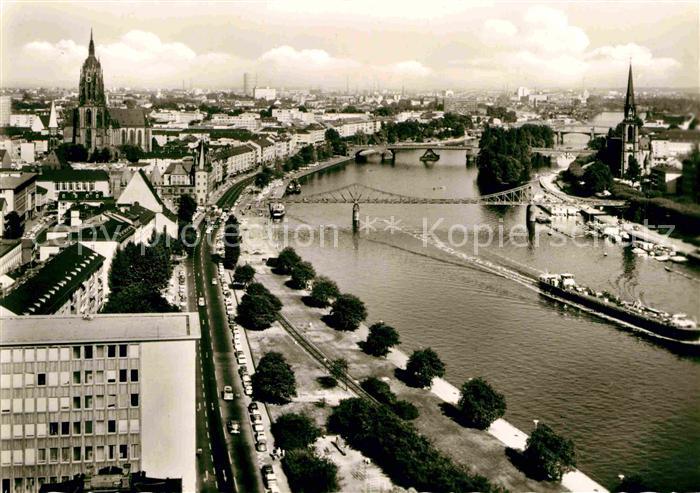 Frankfurt Main Mainufer mit Eisernen Steg und Dom
