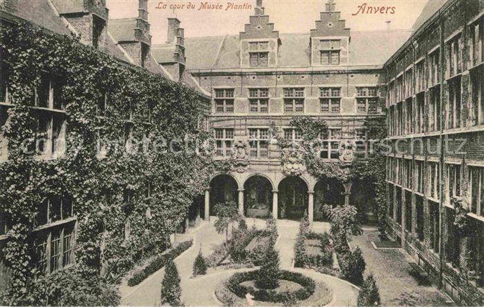 Anvers Antwerpen La cour du Musee Plantin