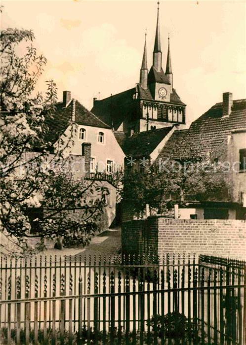 Lommatzsch Ortspartie an der Kirche