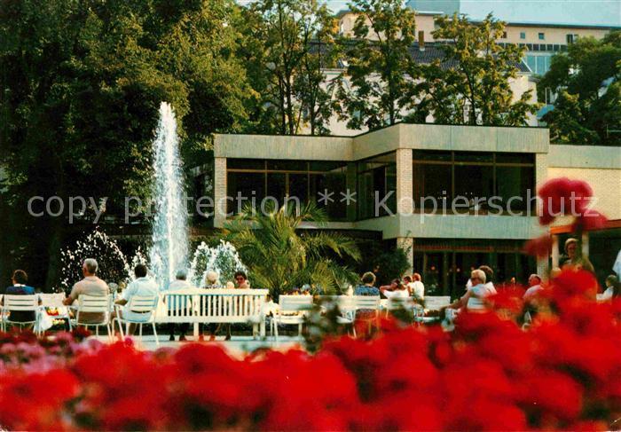 Bad Neuenahr-Ahrweiler Kurpark Restaurant Terrasse Springbrunnen Thermalheilbad