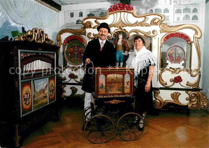 Wohlhausen Markneukirchen Huettels Musikwerk Ausstellung Alte Musikinstrumente T