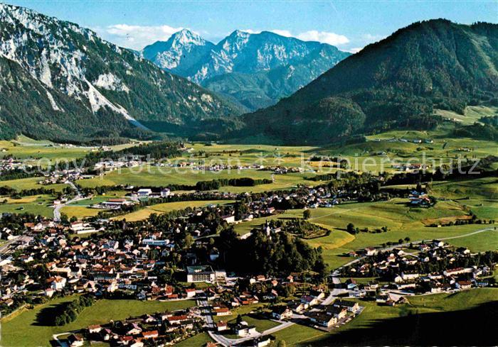 Ruhpolding Bayern mit Sonntagshorn Reifelberge und Unternberg Chiemgauer Alpen F