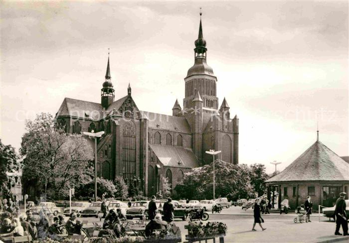 Stralsund Mecklenburg Vorpommern Leninplatz Marienkirche