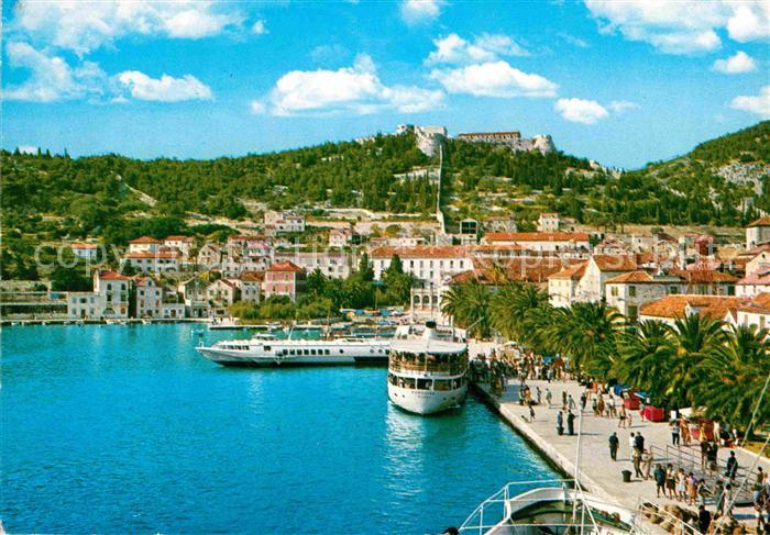 Hvar Faehrhafen Panorama