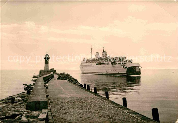 Faehre Ferry Bac Traghetto-- Sassnitz Ausfahrt