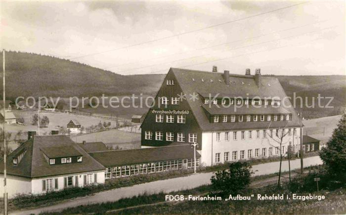 Rehefeld-Zaunhaus Ferienheim Aufbau