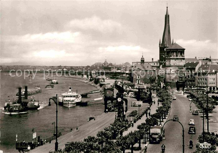 DuessELDORF  CITY Rheinpartie und Rathaus Ufer