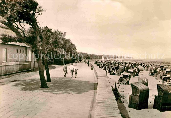 Kuehlungsborn Ostseebad Strand Promenade