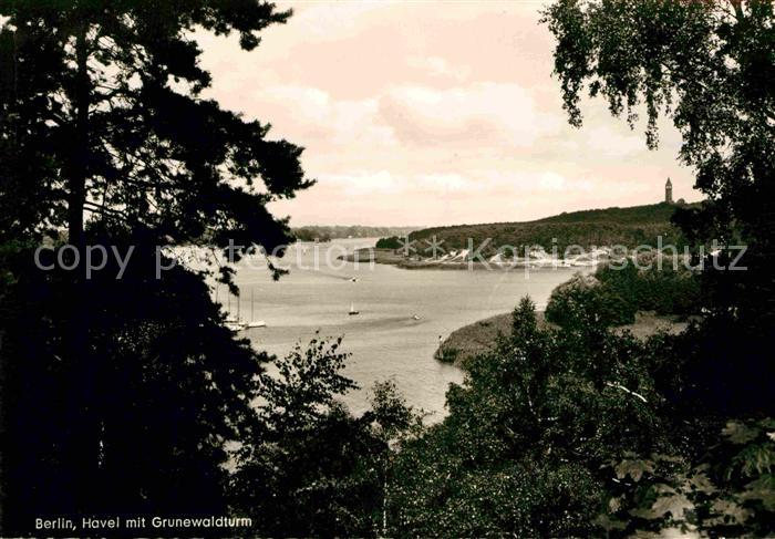 BERLIN CITY Havel mit Grunewaldturm