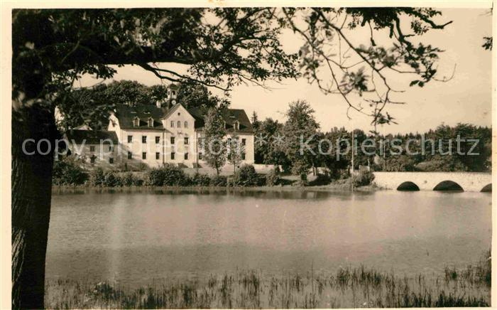 Grillenburg Partie am Fluss Bruecke