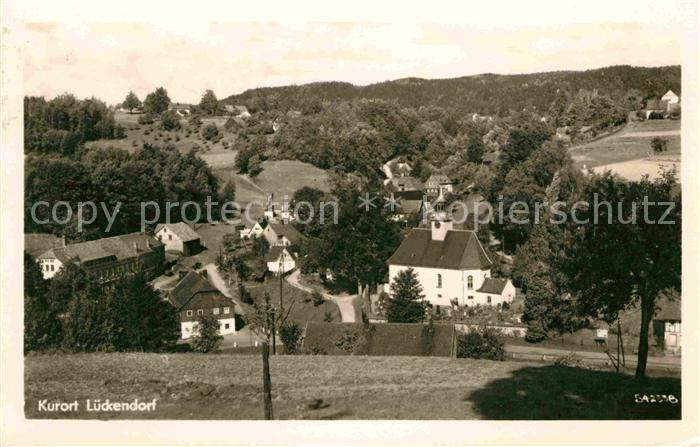 Lueckendorf Ortsansicht mit Kirche Kurort Zittauer Gebirge