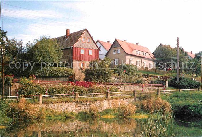 Ottendorf Bahretal Einfamilienhaeuser gegenueber dem Schloss