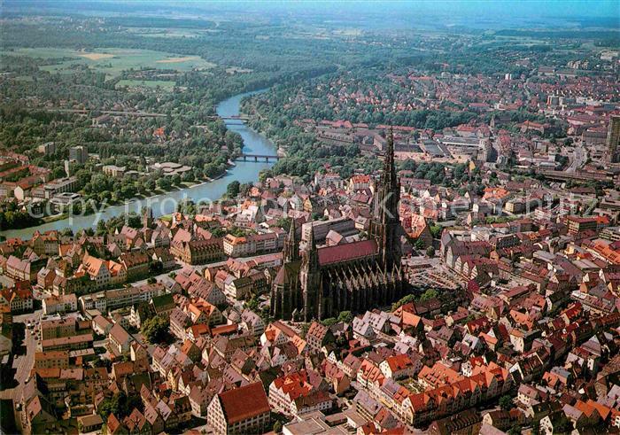 Ulm Donau Altstadt Muenster Fliegeraufnahme