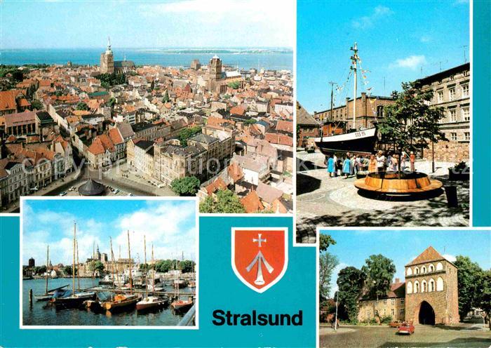 Stralsund Mecklenburg Vorpommern Blick von St Marien Kutter Museum fuer Meeresku