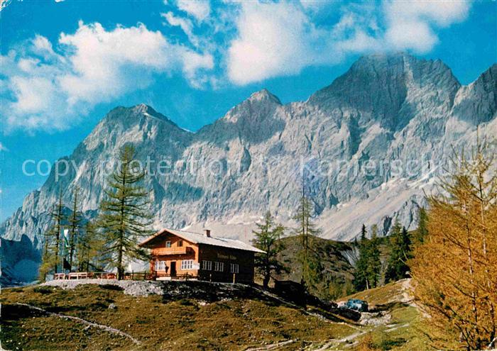 Thuerlwandhuette mit Dachstein Suedwaenden