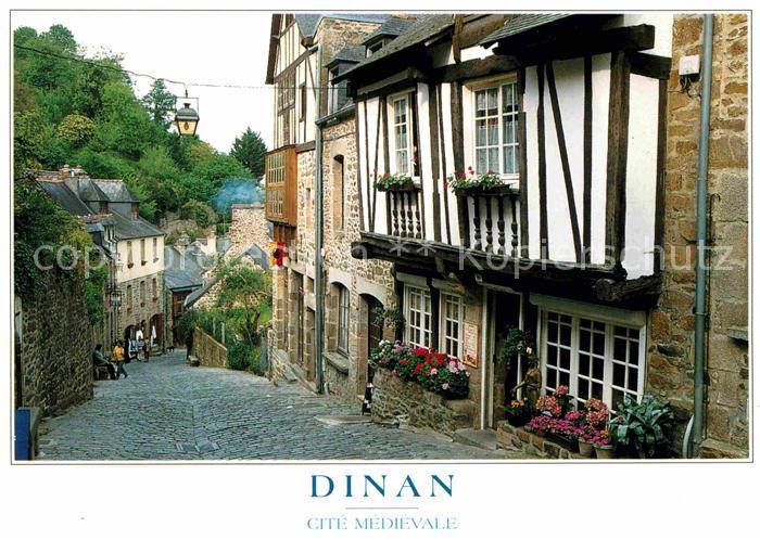 Dinan 22 Alte Fachwerkhaeuser der Rue du Jerzual