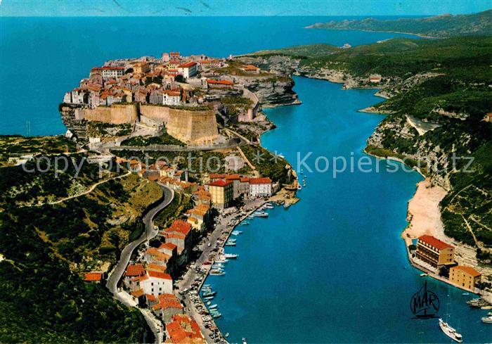 Bonifacio Corse du Sud Vue aerienne sur le Port haute Ville
