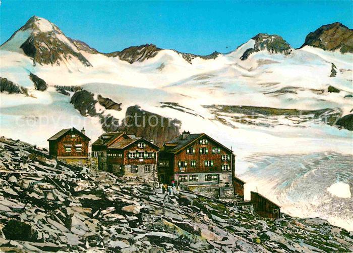 Kuersingerhuette mit Gr Geiger und Maurerkeeskopf