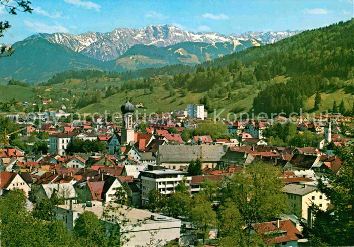 Immenstadt Allgaeu Gesamtansicht mit Daumengruppe Allgaeuer Alpen