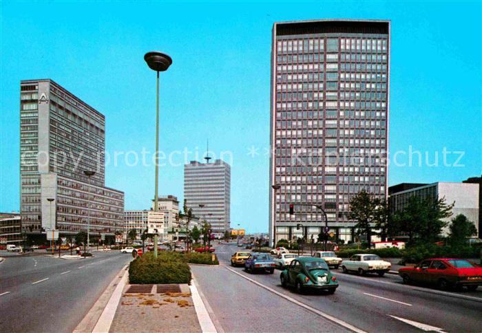Essen Ruhr Bismarckplatz mit RWE Hochhaus und Thyssen Hochhaus