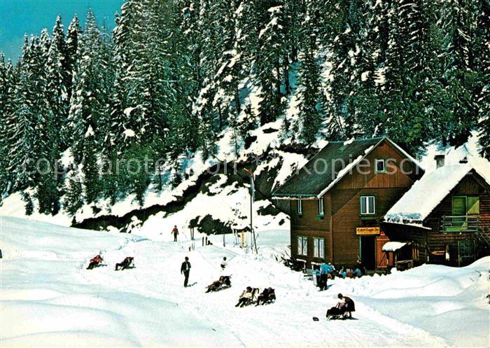Weissensee Kaernten Naggler Alm Winterlandschaft