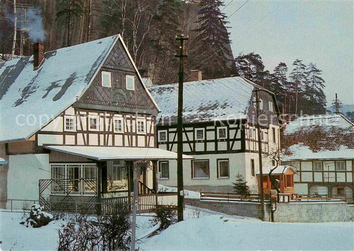 Oybin Sachsen Fachwerkhaeuser im Schnee