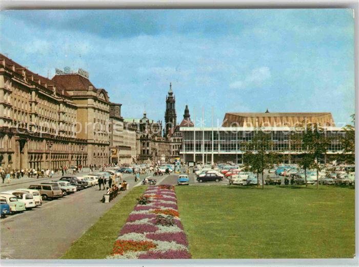 DRESDEN Elbe Altmarkt mit Kulturpalast