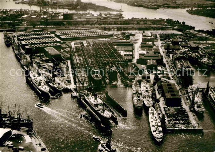Hafenanlagen Stapellauf Turbinentankschiff Esso Deutschland Hamburg Fliegeraufna