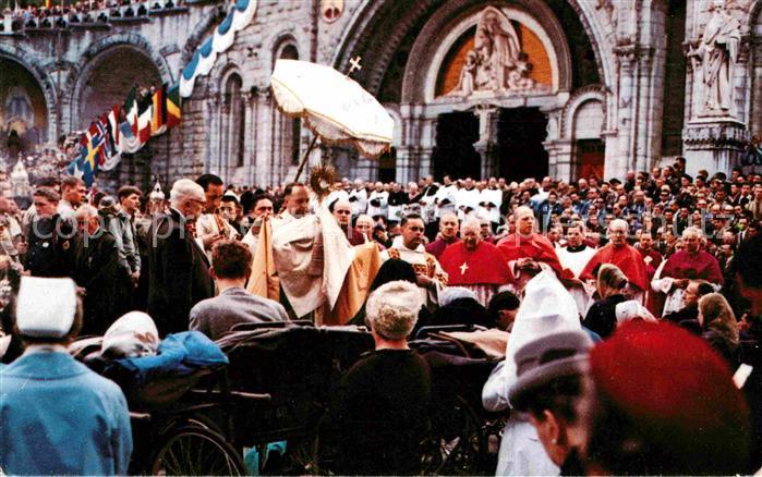 Lourdes Hautes Pyrenees Benediction des malades sur l'Esplanade