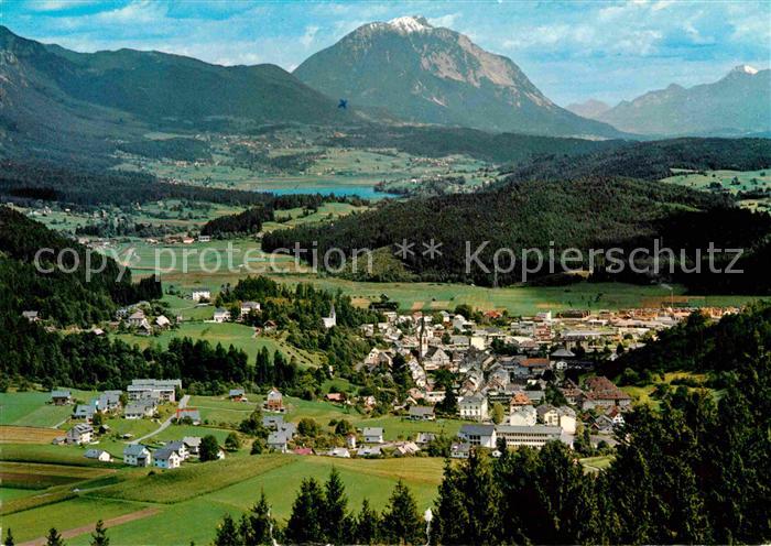Hermagor Kaernten Panorama Gailtal mit Dobratsch Gailtaler Alpen
