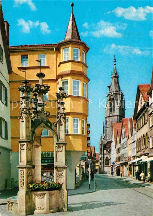 Reutlingen BW Wilhelmstrasse mit Lindenbrunnen und Marienkirche